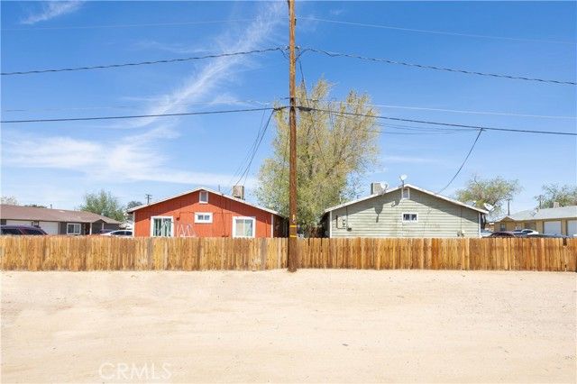 12023 Chamberlaine Way, Adelanto, CA 92301