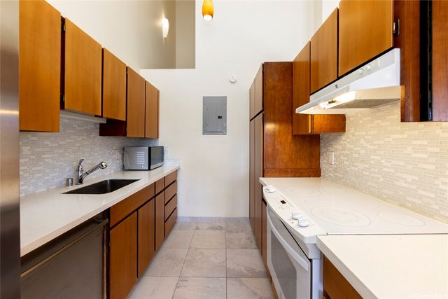 46-049 Aliianela Place 1721, Kaneohe, HI 96744