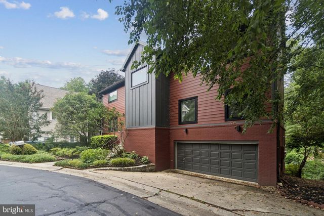 3015 OREGON KNOLLS DR NW, Washington, DC 20015