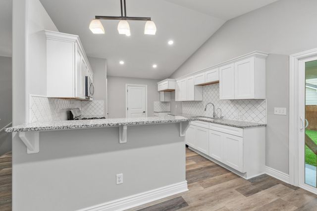 2202 S Cranbrook, Wichita, KS 67207