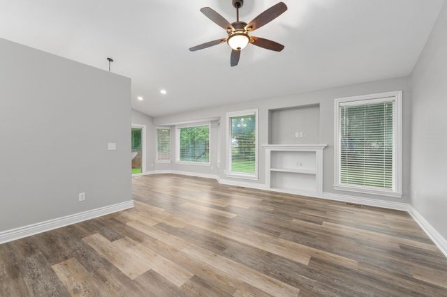 2202 S Cranbrook, Wichita, KS 67207
