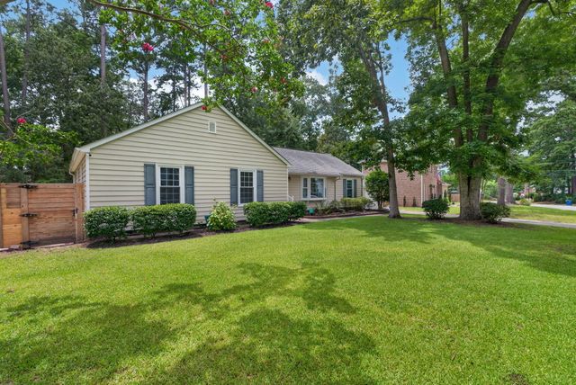 104 Runnymede Lane, Summerville, SC 29485