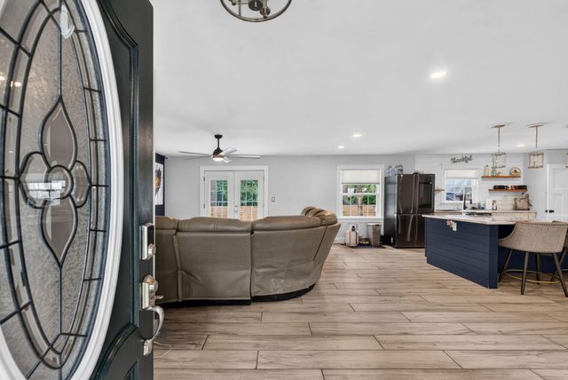 104 Runnymede Lane, Summerville, SC 29485