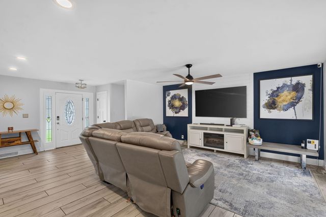 104 Runnymede Lane, Summerville, SC 29485