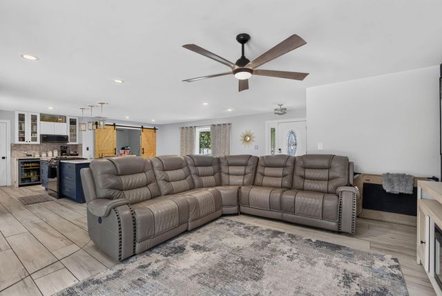 104 Runnymede Lane, Summerville, SC 29485