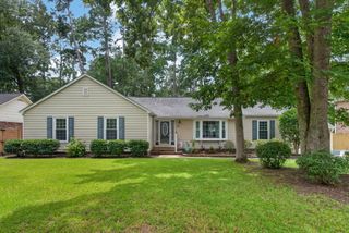 104 Runnymede Lane, Summerville, SC 29485