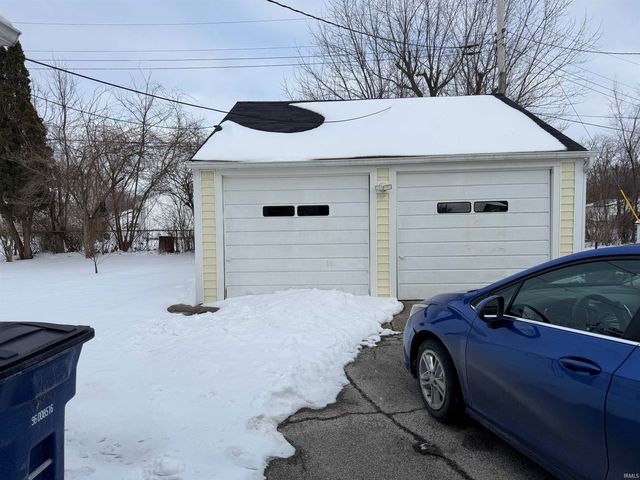 820 N Oxford Drive, Marion, IN 46952