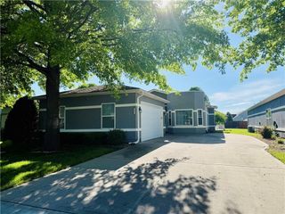 2815 NE Sonora Valley Drive, Blue Springs, MO 64014