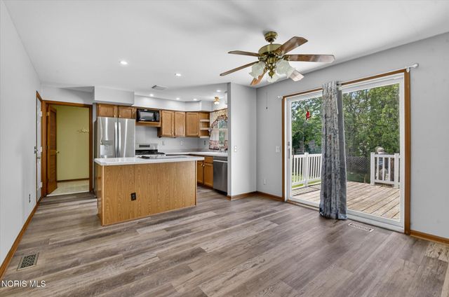 238 Beach Street, Northwood, OH 43619