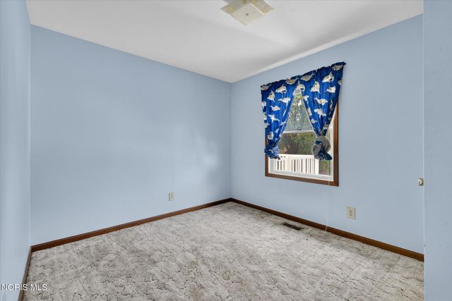 238 Beach Street, Northwood, OH 43619