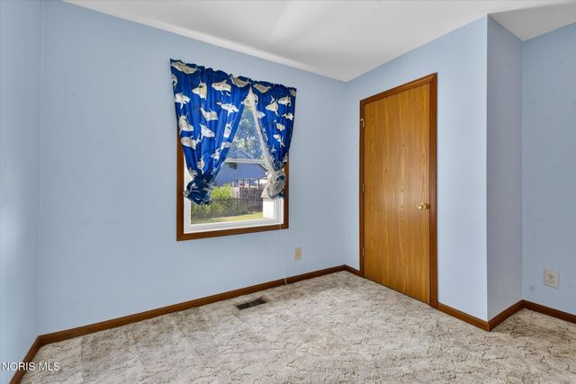 238 Beach Street, Northwood, OH 43619