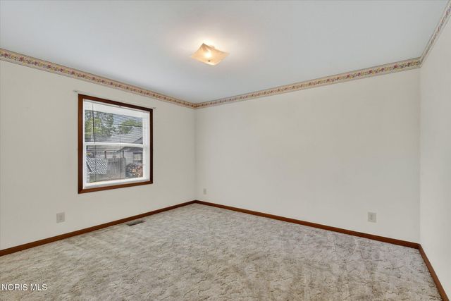 238 Beach Street, Northwood, OH 43619