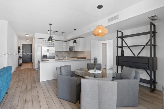 999 SW 1st Avenue 2502, Miami, FL 33130