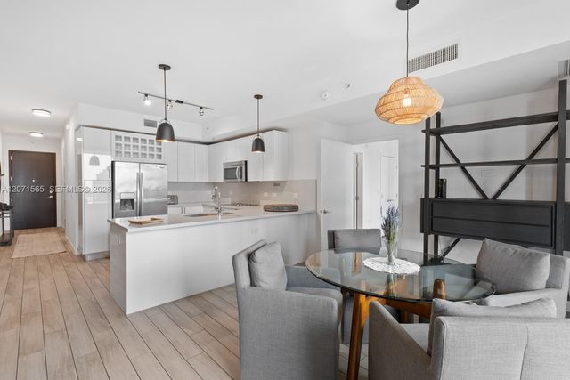 999 SW 1st Avenue 2502, Miami, FL 33130