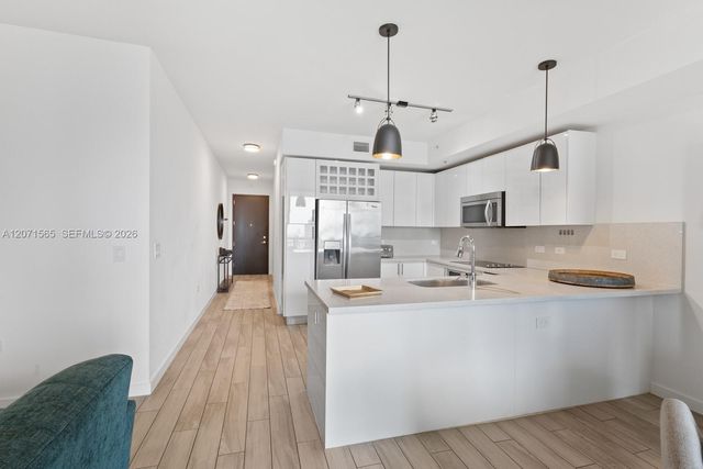 999 SW 1st Avenue 2502, Miami, FL 33130