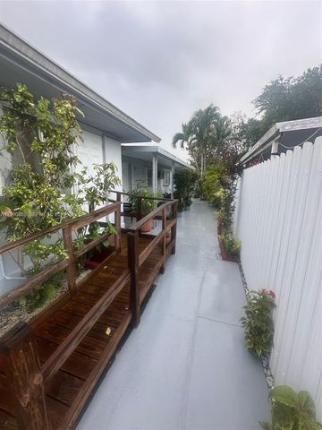 2314 SW 60 Avenue, Miami, FL 33155