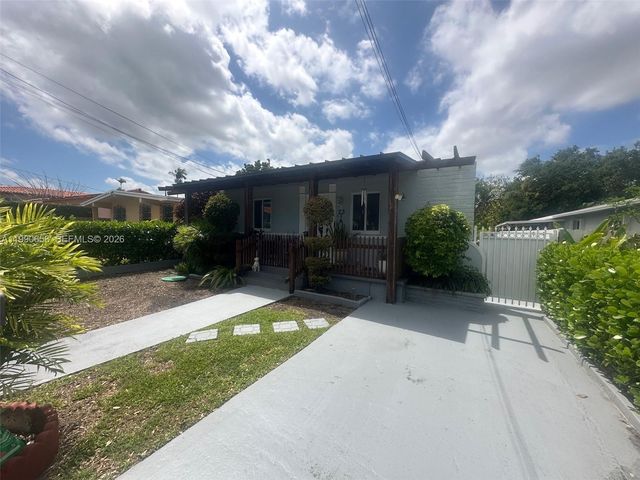 2314 SW 60 Avenue, Miami, FL 33155