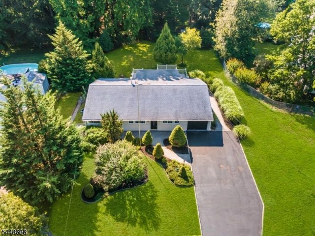 3 Delsey Rd, South Brunswick Twp., NJ 08824