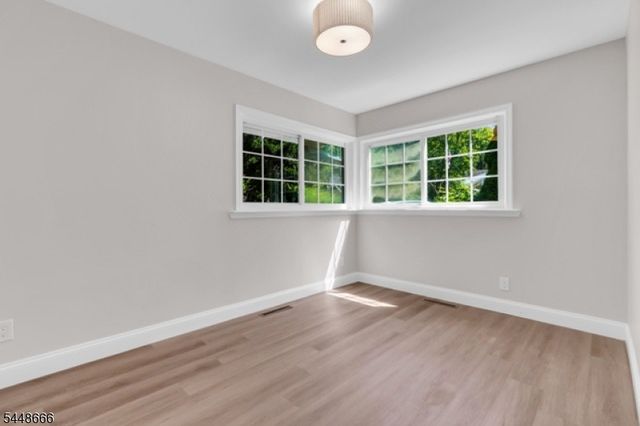 3 Delsey Rd, South Brunswick Twp., NJ 08824
