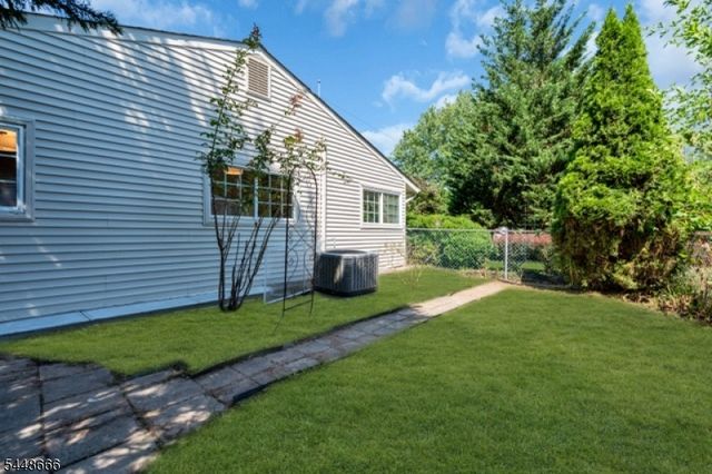 3 Delsey Rd, South Brunswick Twp., NJ 08824