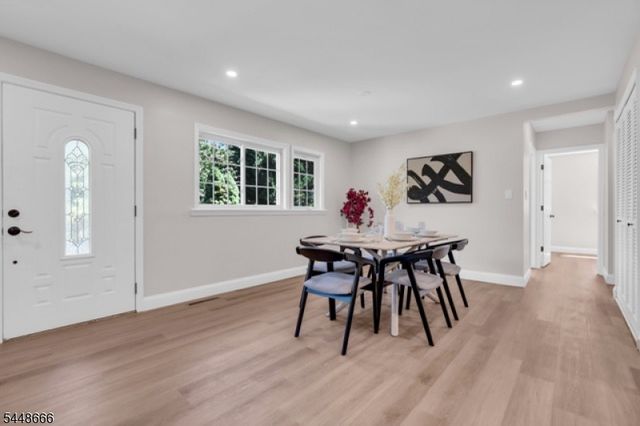 3 Delsey Rd, South Brunswick Twp., NJ 08824