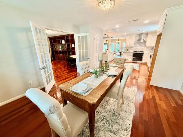 13511 Queensbury Lane, Houston, TX 77079