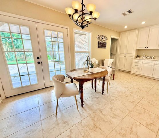 13511 Queensbury Lane, Houston, TX 77079