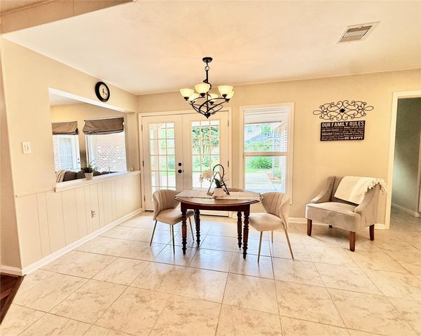 13511 Queensbury Lane, Houston, TX 77079