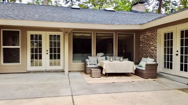 13511 Queensbury Lane, Houston, TX 77079