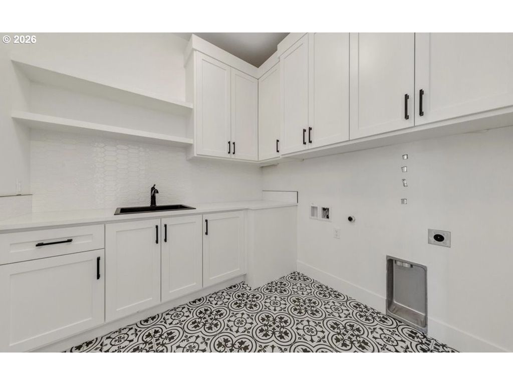 Image 20 of property listing at 13806 Nw 35TH Ct, Vancouver, WA 98685