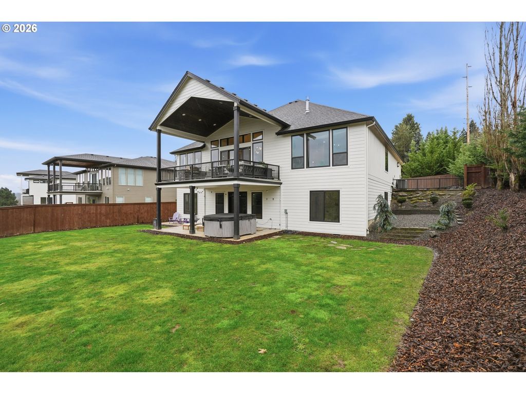 Image 43 of property listing at 13806 Nw 35TH Ct, Vancouver, WA 98685