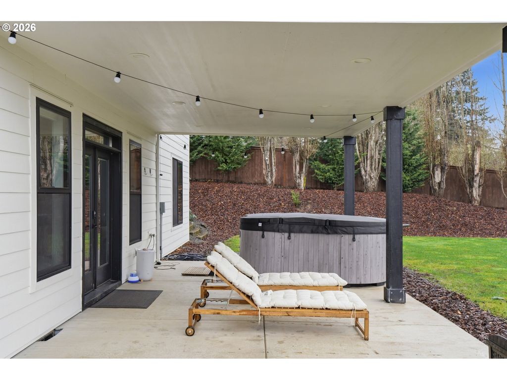 Image 44 of property listing at 13806 Nw 35TH Ct, Vancouver, WA 98685