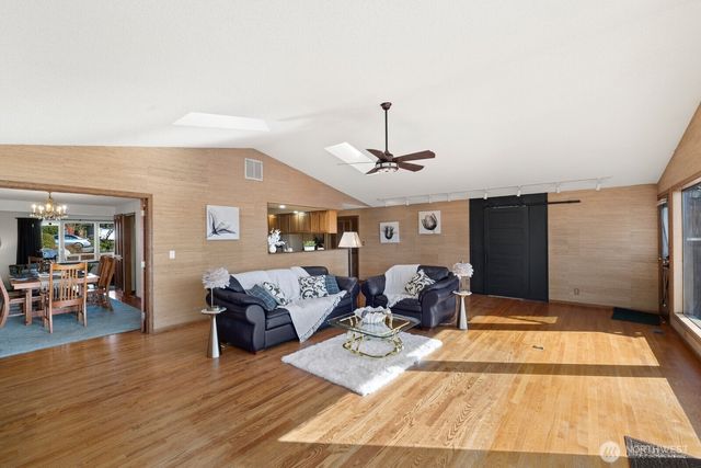 1656 S Geiger Street, Tacoma, WA 98465