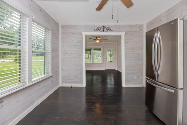 2283 Tigerpoint Road, Brenham, TX 77833