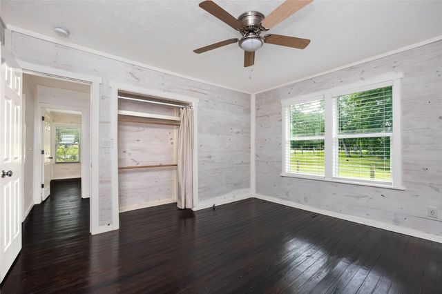 2283 Tigerpoint Road, Brenham, TX 77833