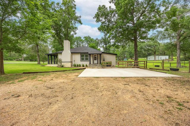 2283 Tigerpoint Road, Brenham, TX 77833