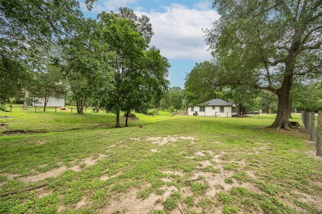 2283 Tigerpoint Road, Brenham, TX 77833