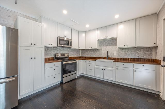 2283 Tigerpoint Road, Brenham, TX 77833