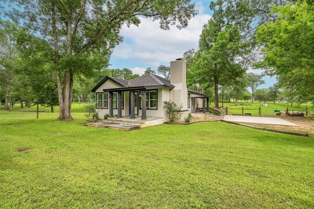 2283 Tigerpoint Road, Brenham, TX 77833
