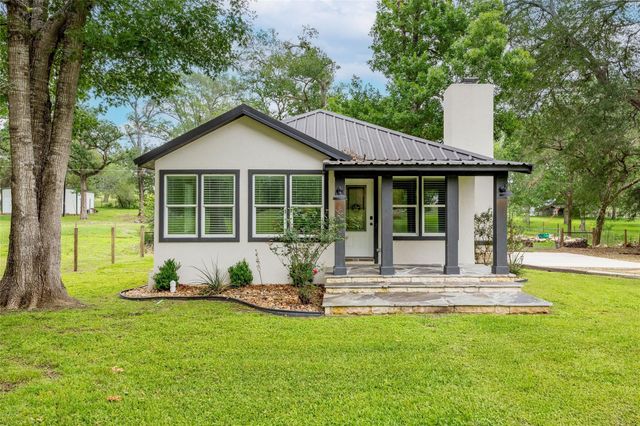 2283 Tigerpoint Road, Brenham, TX 77833