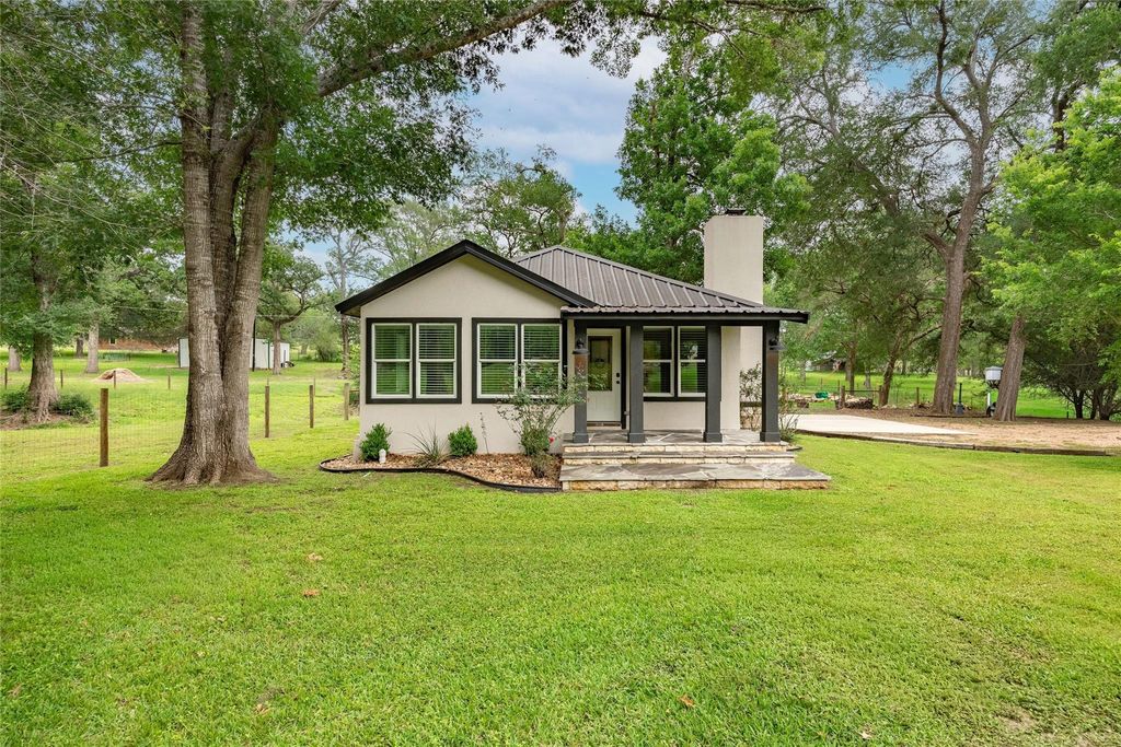 2283 Tigerpoint Road, Brenham, TX 77833