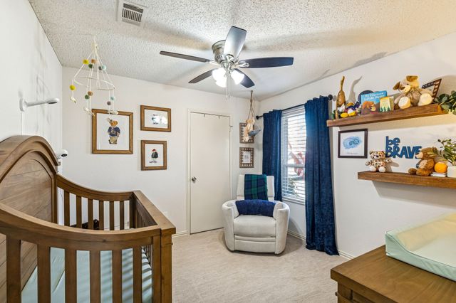 7301 Windcrest Lane, North Richland Hills, TX 76182