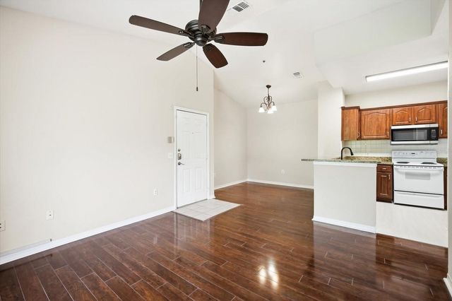 5703 LEGACY CRESCENT PLACE 301, Riverview, FL 33578