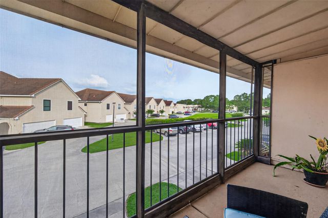 71 Regency Point, Conroe, TX 77356