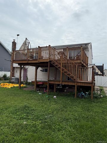 189 Elizabeth Avenue, Oceanside, NY 11572