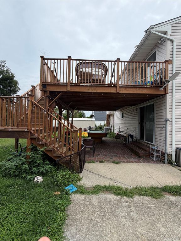189 Elizabeth Avenue, Oceanside, NY 11572 — photo 2