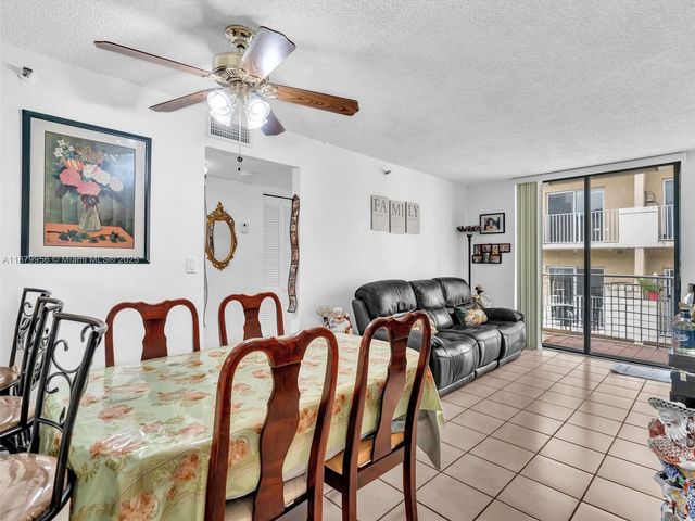 546 SW 1st St 607, Miami, FL 33130