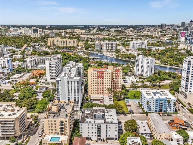 546 SW 1st St 607, Miami, FL 33130