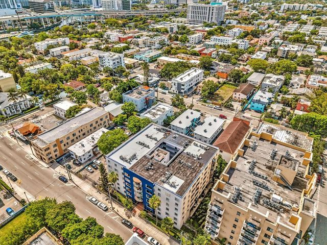 546 SW 1st St 607, Miami, FL 33130