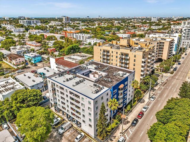 546 SW 1st St 607, Miami, FL 33130